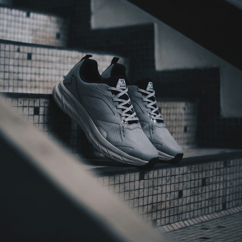 Men's Sports / Running / Walking Shoes
